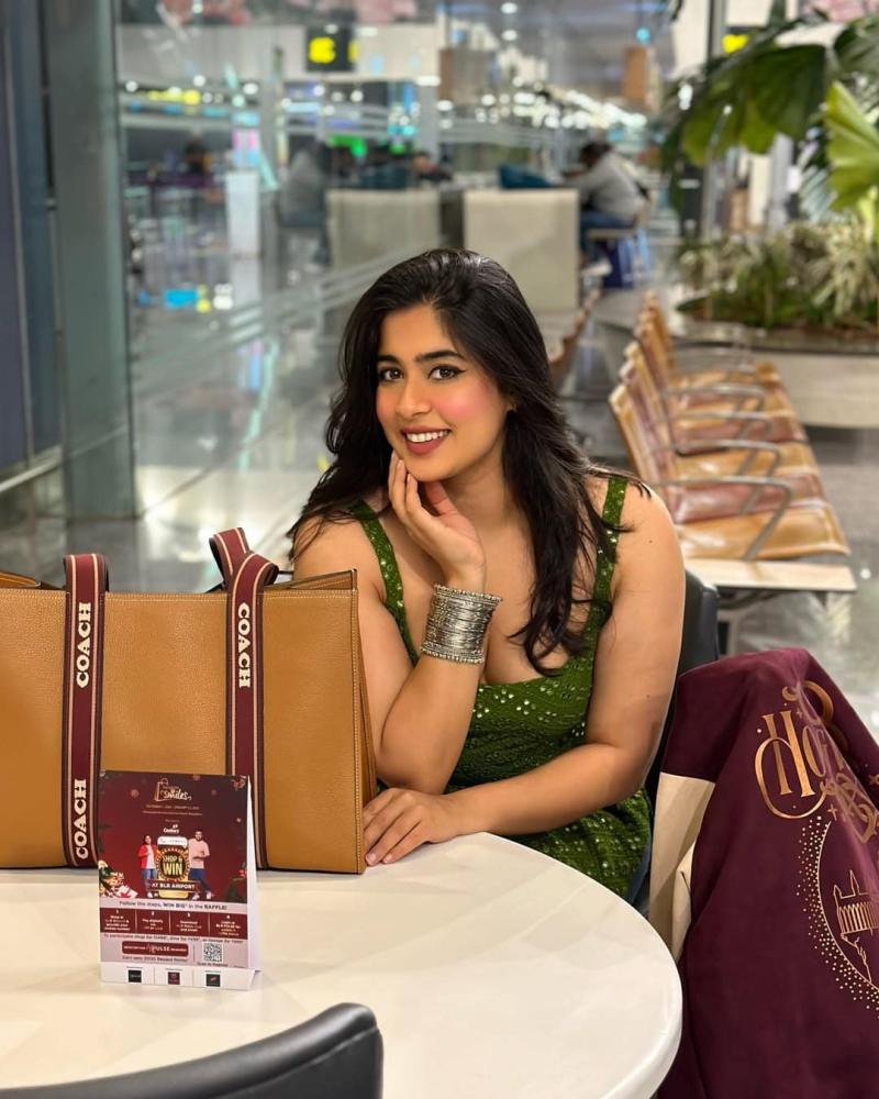 nikita-sharma-hot-photos